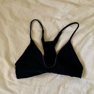 Acacia swimwear jaws top in black